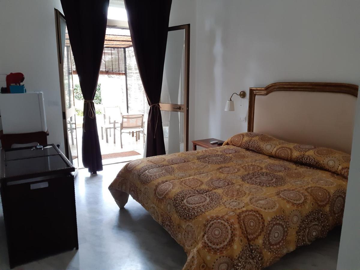 Bed and Breakfast La Gran Dama à Roseto Degli Abruzzi Extérieur photo